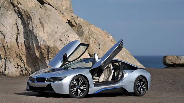 092_BMW_i8